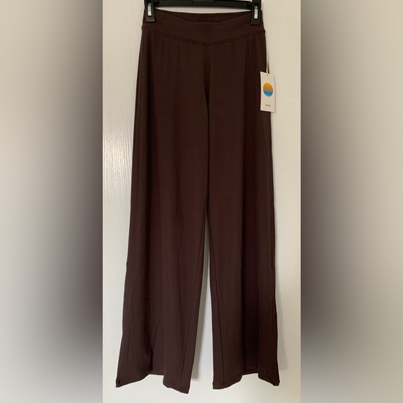 Vuori Pants - VUORI Pose Wide Leg Pants in French Roast / Brown Size XS